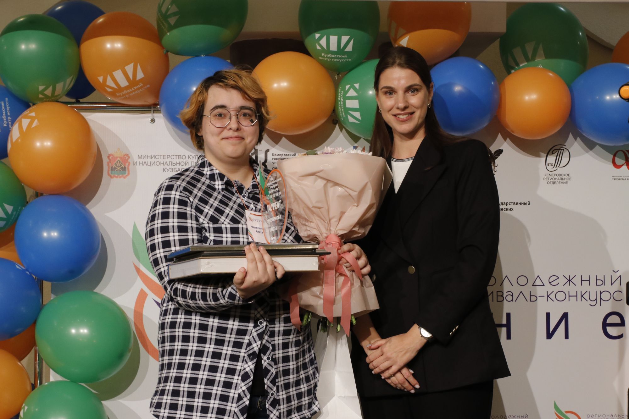 Студентка ИФИЯМ КемГУ стала победителем регионального молодежного литературного фестиваля-конкурса «Оперение», посвященного 300-летию Кузбасса