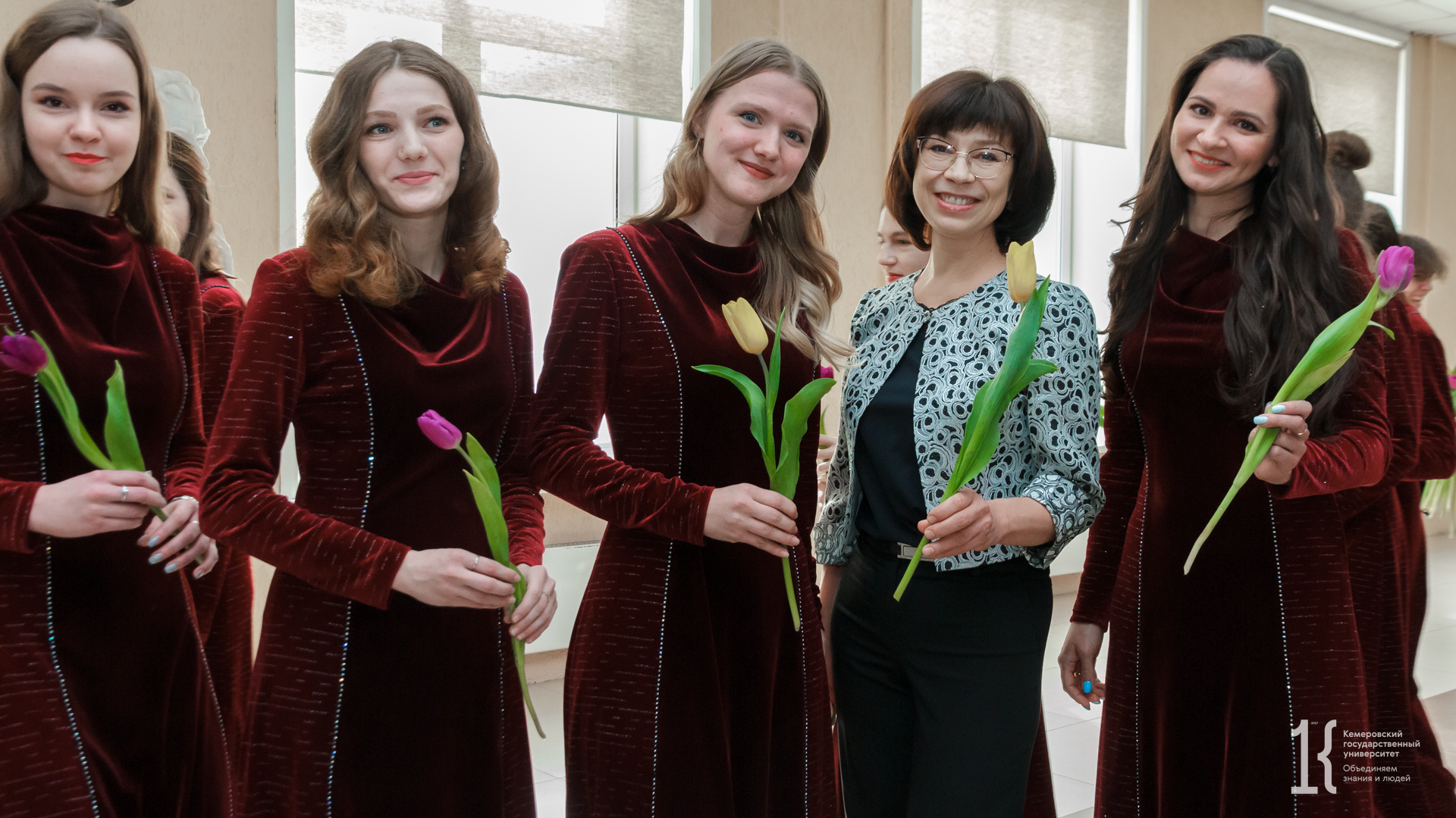 В КемГУ состоялся праздничный концерт, посвящённый Международному женскому дню